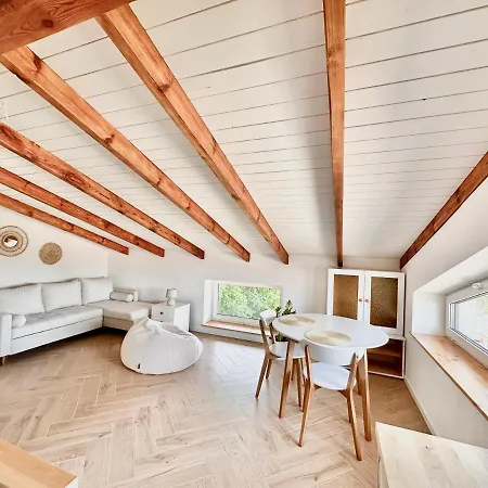 Gackowo アパート